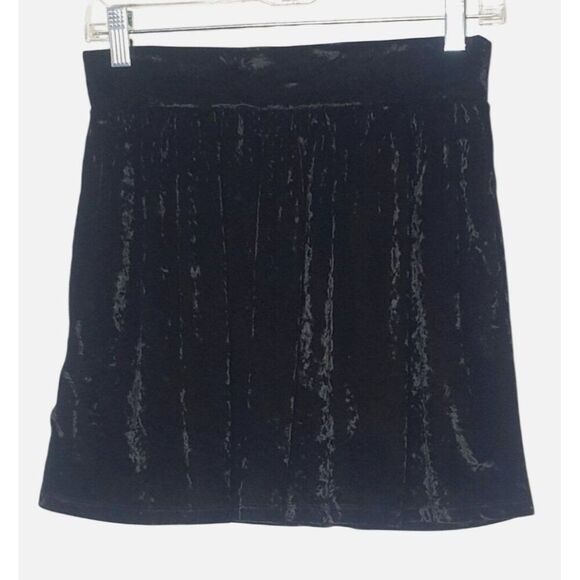 L'Amour Womens Velvet Mini Skirt M Black Crushed Elastic Flowy Lined Skater - Picture 1 of 8